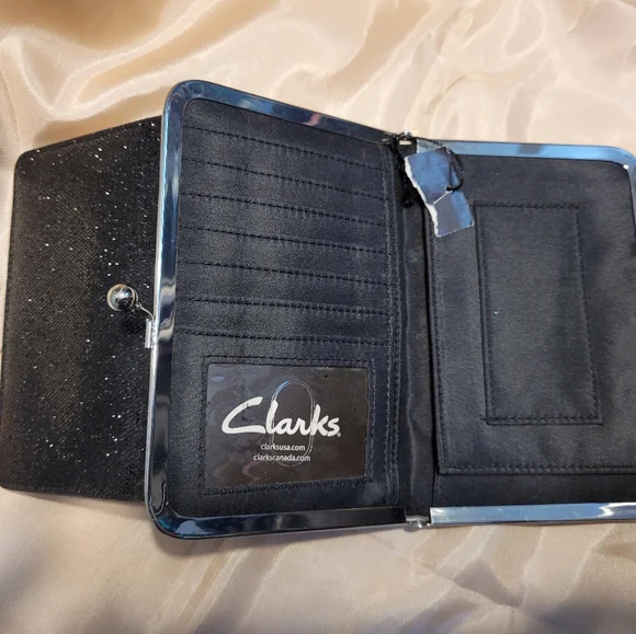 FIXED PRICE - Clarks Clutch - Picture 7 of 12